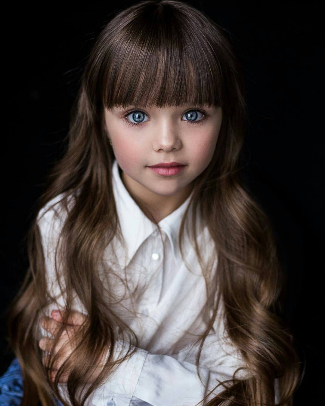 全世界最美小孩!6岁「俄罗斯儿童界超模」蓝色大眼睛